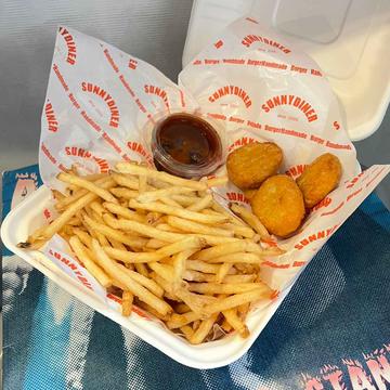ナゲット＆ポテトBOX Nugget＆Potato BOX