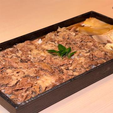 黒毛和牛すき焼き煮重