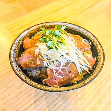 特製豚肩チャーシュー丼(ミニ)