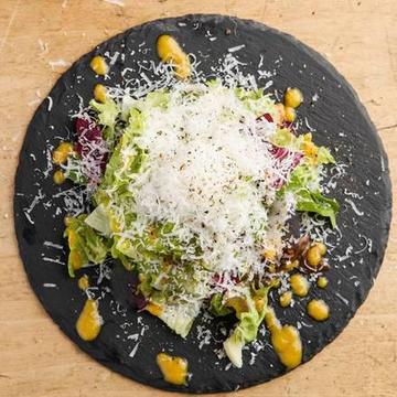 3種の葉野菜とパルミジャーノチーズのサラダ