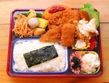 とんかつデラックス