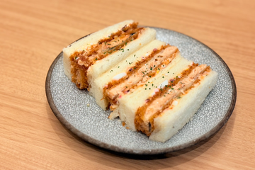 特製タルタルサーモンフライサンド