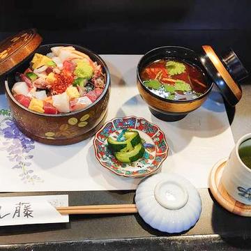 海鮮バラチラシ寿司