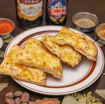 ガーリックナン Garlic Naan