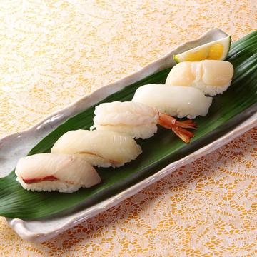 塩・かぼすで食べるにぎり5貫盛り