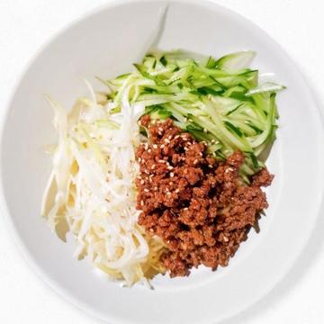 焙煎胡麻たれ ピリ辛冷やし坦々麺