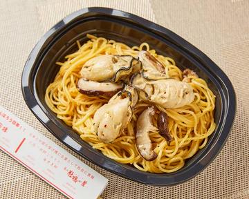 牡蠣入りガーリック風パスタ