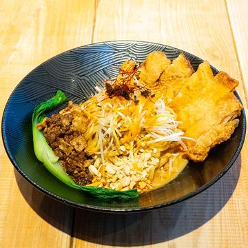 パイコー汁なし担々麺
