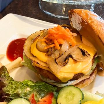 サーモンバーガー