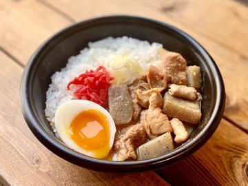 【No.1】もつ煮込み丼