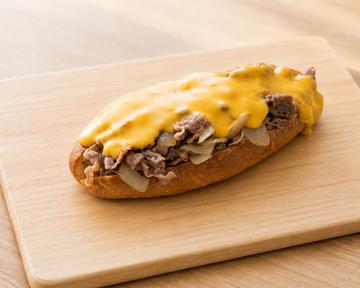 メガフィリーチーズステーキ(具材1.5倍) MEGA CHEESE STEAK (1.5x Portion)