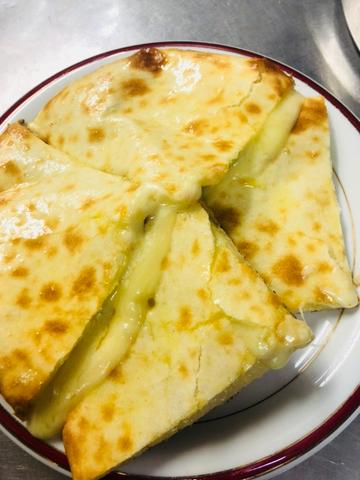 チーズナン