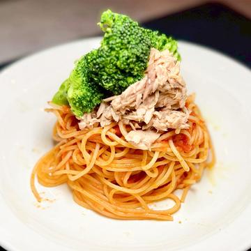 ツナとブロッコリーのトマトパスタ