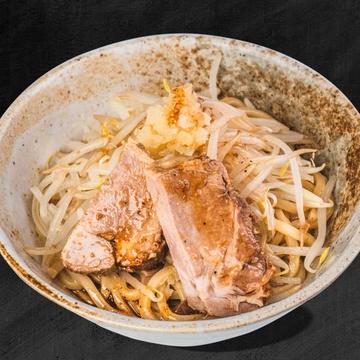 豚魂の油そば(肉80g 麺220g) TON-KON Oil Soba(80g of meat, 220g of noodles)