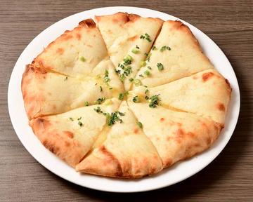 チーズナン Cheese Naan