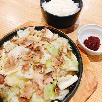 倍盛！豚バラ鉄板焼肉定食(塩だれ)【辛みそ】