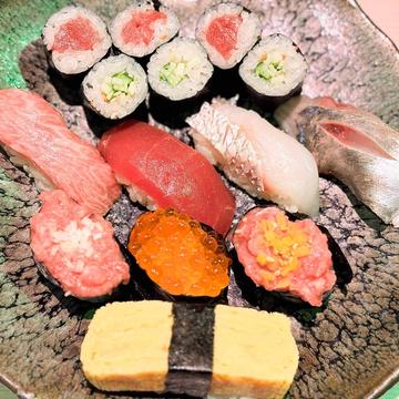 上にぎり(8貫+巻物)