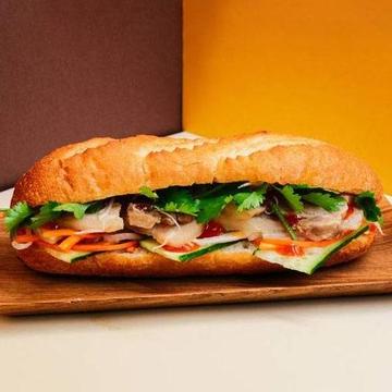 ヌックマム漬け豚肉バインミー Pork Marinated in Nuoc Mam Sauce Banh Mi
