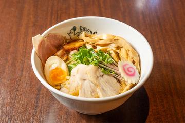鶏節 極醤油らーめん 豚バラチャーシュー・メンマ