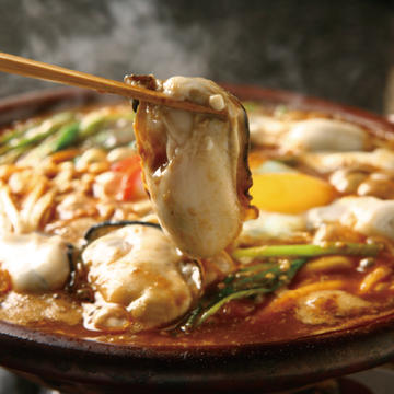 牡蠣の味噌煮込みうどん