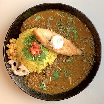白身魚フライキーマカレー
