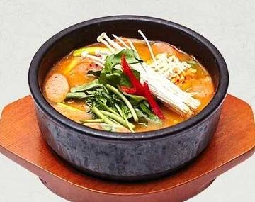 ブデチゲ(ご飯、おかず3品付き)