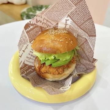 チキンフィレアボカドバーガー