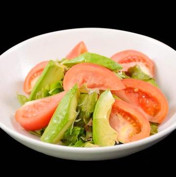 アボカド トマト サラダ (AVOKADO TOMATO SALAD)