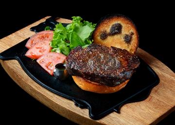 クレイジー和牛ロールステーキバーガー