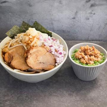 クスクスラーメンカツオブラック+ミニ背アブラ飯セット