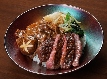 黒毛和牛すき焼き＆ステーキ相盛丼
