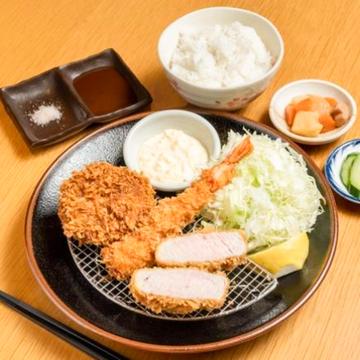 【らっきー定食】メンチ＆海老フライ＆ひれかつ