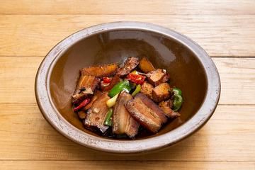 スモーク豆腐と燻製豚肉の炒めもの