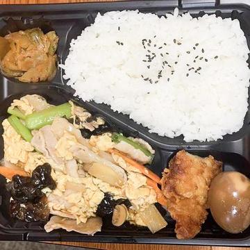 豚肉とキクラゲ炒め弁当