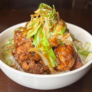 ガッツリ！二郎系唐揚げ丼