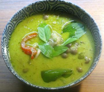 鶏肉のグリーンカレー