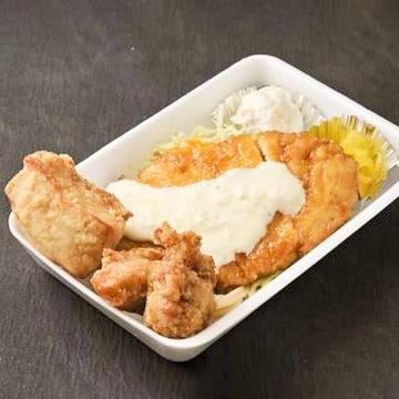 鶏笑弁当 (ご飯大盛りまで無料！)