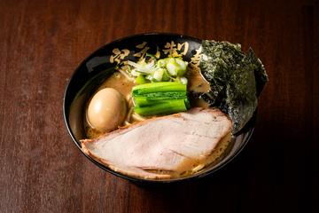 半熟味玉入りラーメン