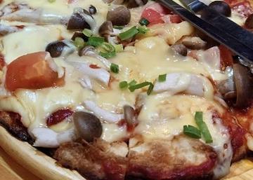 スペシャルナンピザ Sadi Special Nan Piza