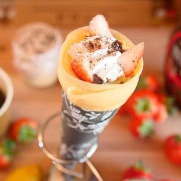 いちごチョコ生クリームカスタード Strawberry, Chocolate, Fresh Cream and Custard