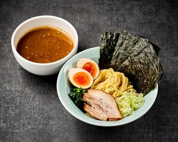 【1位】味玉豚骨魚介つけ麺(チャーシュー1枚・薬味ネギ・ホウレン草・ノリ3枚・味玉1個)