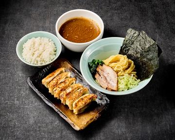 【4位】豚骨魚介つけ麺・餃子・ライスセット(豚骨魚介つけ麺・餃子6個・ライス)