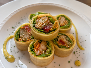 ヤンニョムチキン×お野菜のクレープ