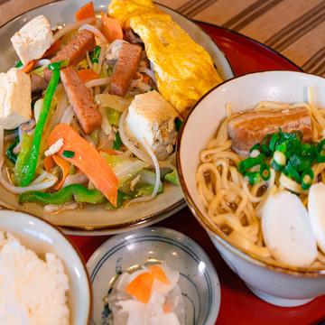 野菜チャンプルー 半そばセット