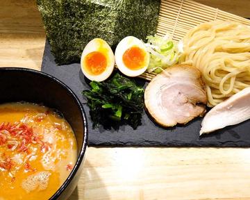 海老豚骨つけ麺(豚叉焼1枚、ほうれん草、薬味葱、干し海老)