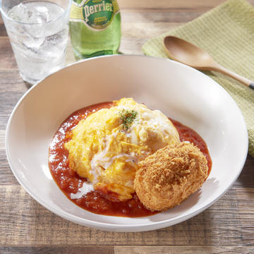完熟トマトソースオムライス×クリームコロッケ
