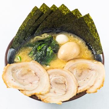 当店人気NO1 MAX家系ラーメン 醤油味