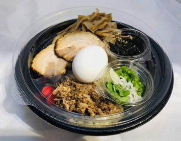 【大盛変更無料！】お得辛油そば(ラー油、お酢付き)