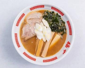 とんこつ正油ラーメン Pork Bone Broth and Soy Sauce Ramen Noodles