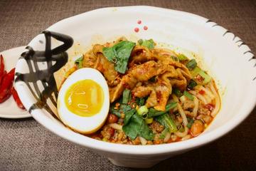味付けホルモン(大)米線